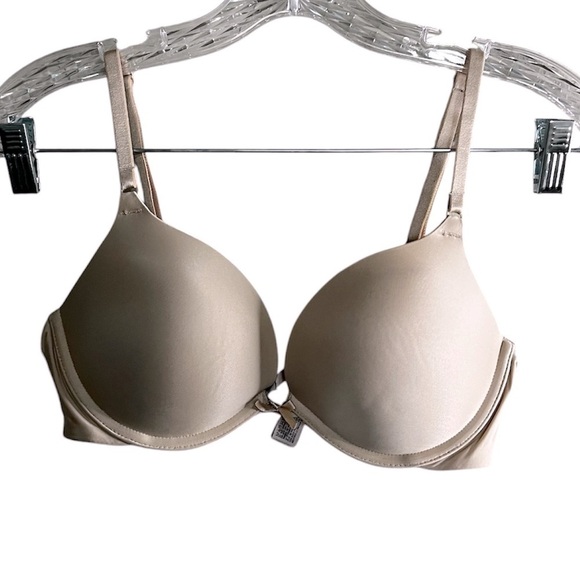 Victoria’s Secret Beige Wire Push Up Bra - Picture 1 of 5